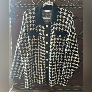 NWOT Herringbone Sweater Pink Lily fits like an XL